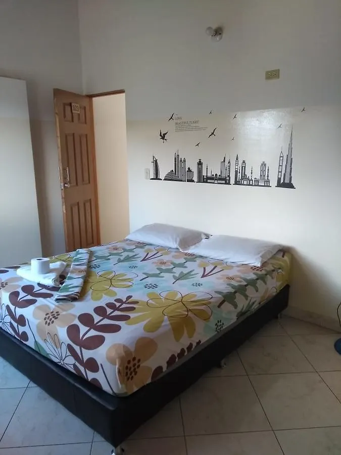 فندق ميديلين Hospedaje Zeus